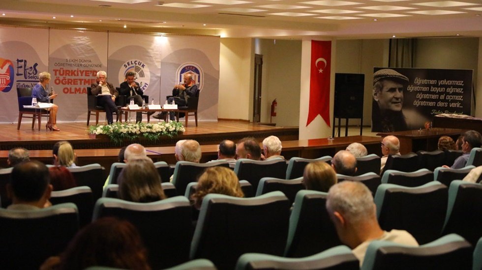 T&uuml;rkiye&rsquo;de &ouml;ğretmen olmak Efes Sel&ccedil;uk&rsquo;ta konuşuldu