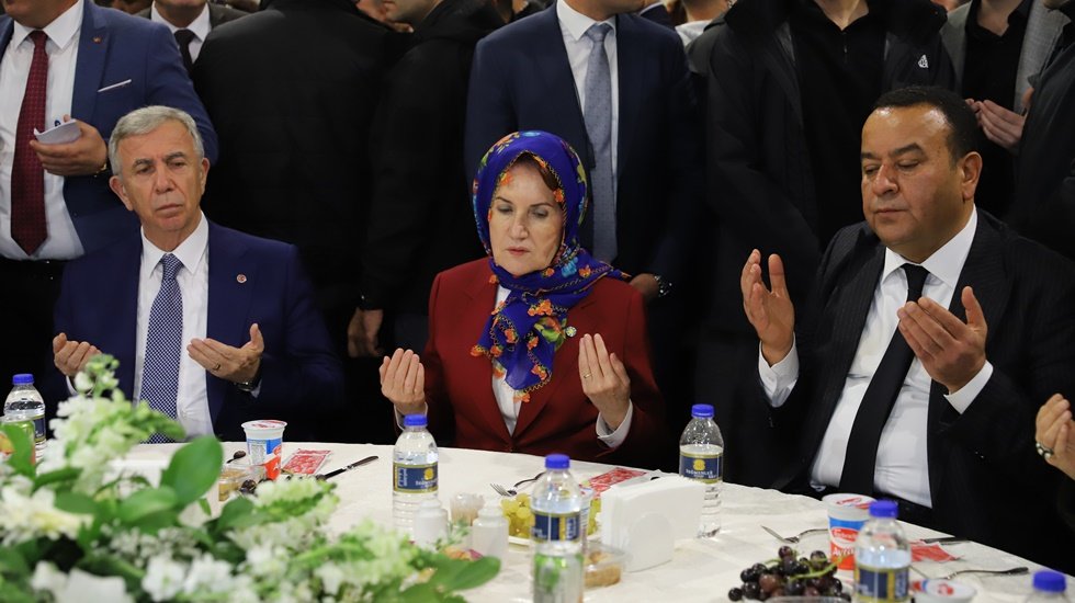 Akşener: &ldquo;Bu &uuml;lke, bu millet, bu devlet, bu badireleri aşacaktır&rdquo;