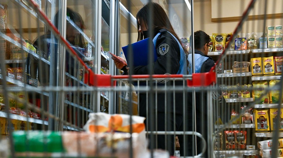 Ankara zabıtasından pek &ccedil;ok alanda detaylı denetim