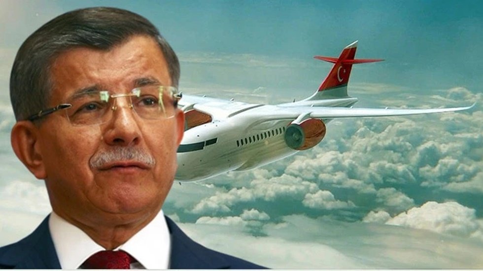 Davutoğlu a&ccedil;ıkladı: &ldquo;&Uuml;zerinde ay yıldız olan u&ccedil;ak kokainle yakalandı&rdquo;