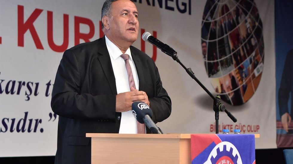 Emeklilerin sorunlarını &ccedil;&ouml;zecek kanun teklifleri TBMM&rsquo;de bekliyor