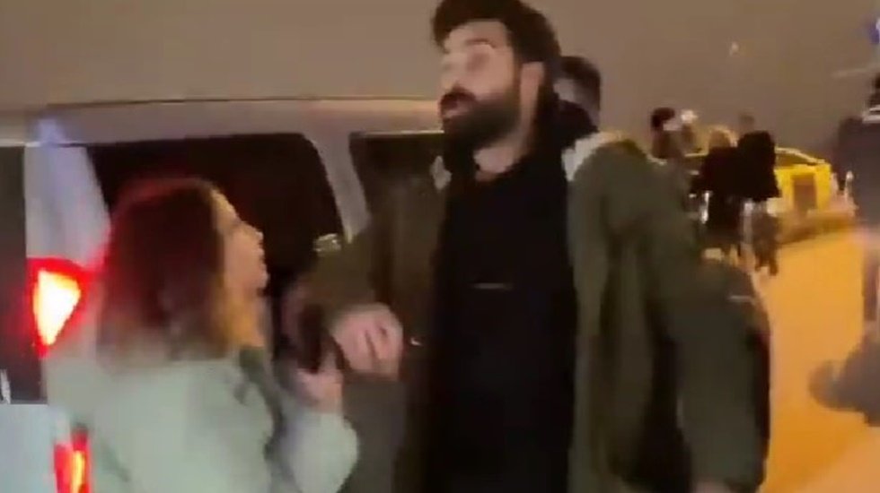 'Haber takibi yapıyorum' diyen gazeteciye polisten skandal s&ouml;zler: Başlarım haberine!