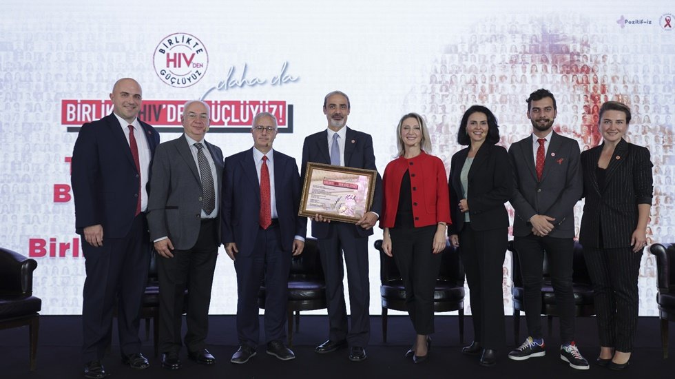 HIV farkındalığını artırmak için ‘Tek Ses’ projesinde buluştular