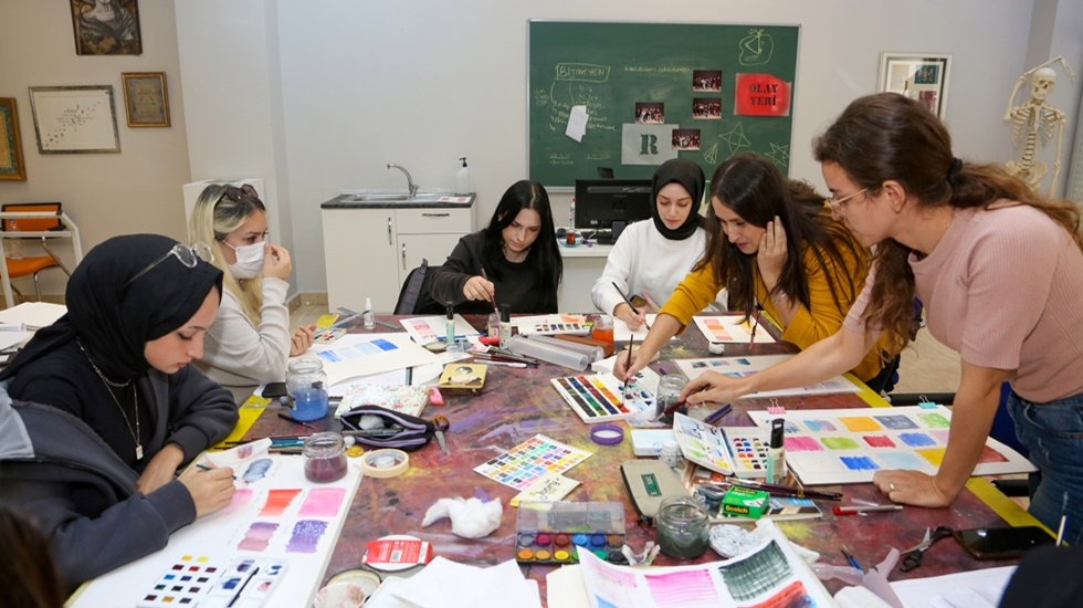 Küçükçekmece Güzel Sanatlar Akademisinde 30 farklı branşta akademik sanat eğitim