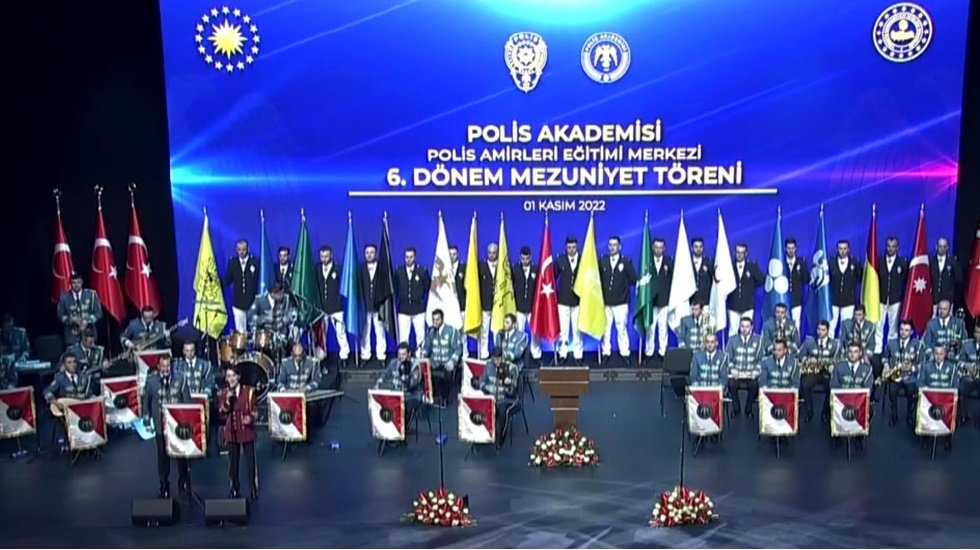 AKP Milletvekili Yayman: &ldquo;M&uuml;ziğin polis bandosunda &ccedil;aldığını g&ouml;rmedim, duymadım&rdquo;