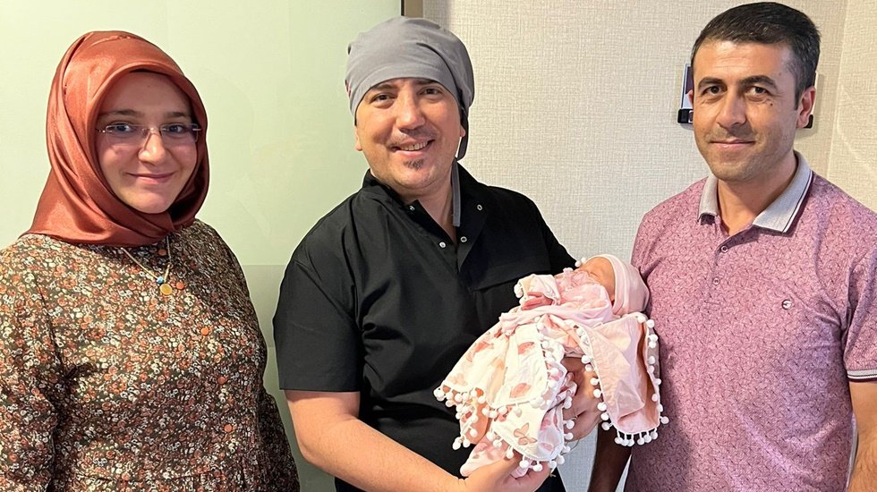 Tüp bebek tedavisine başlayacakları gün hamilelik haberini aldılar