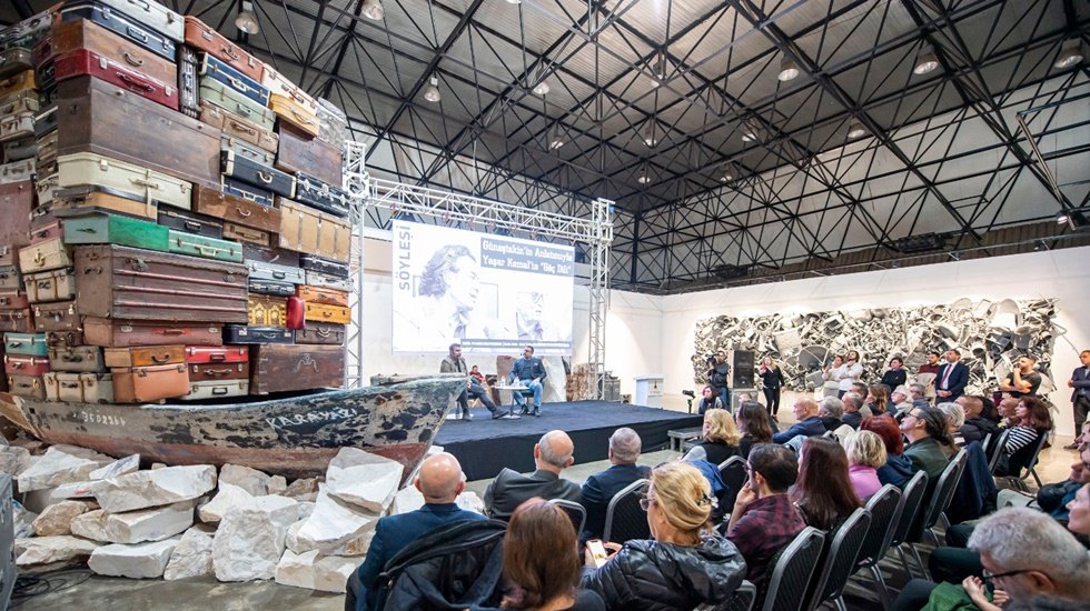 Yaşar Kemal, kediyi, b&ouml;rt&uuml; b&ouml;ceği, atı, ineği, ağacı yazan iyi insandır