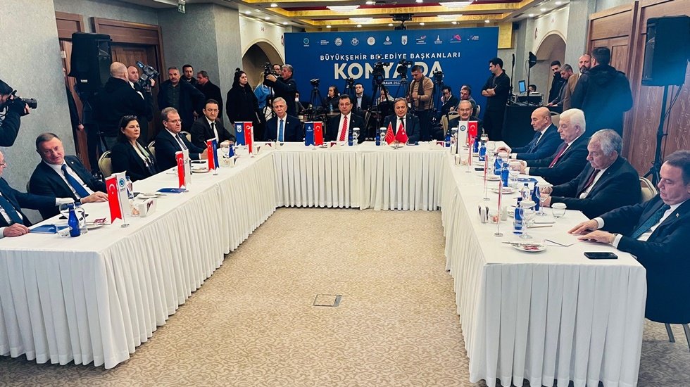 CHP&rsquo;li Başkanları: "Kılı&ccedil;daroğlu&rsquo;na sonuna kadar g&uuml;veniyoruz"