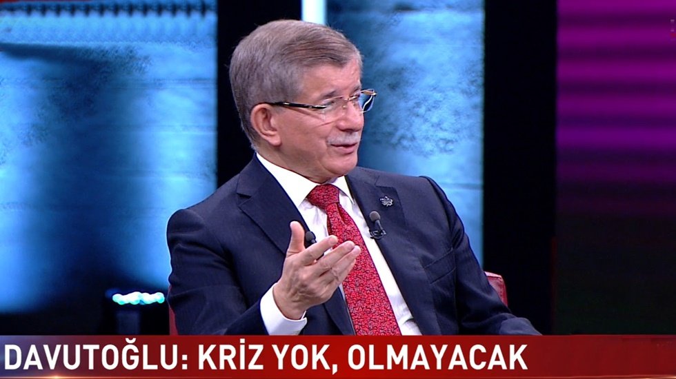 Davutoğlu: Bah&ccedil;eli k&uuml;&ccedil;&uuml;k aklıyla altılı masanın i&ccedil;erisine fitne sokmaya &ccedil;alışıyor!