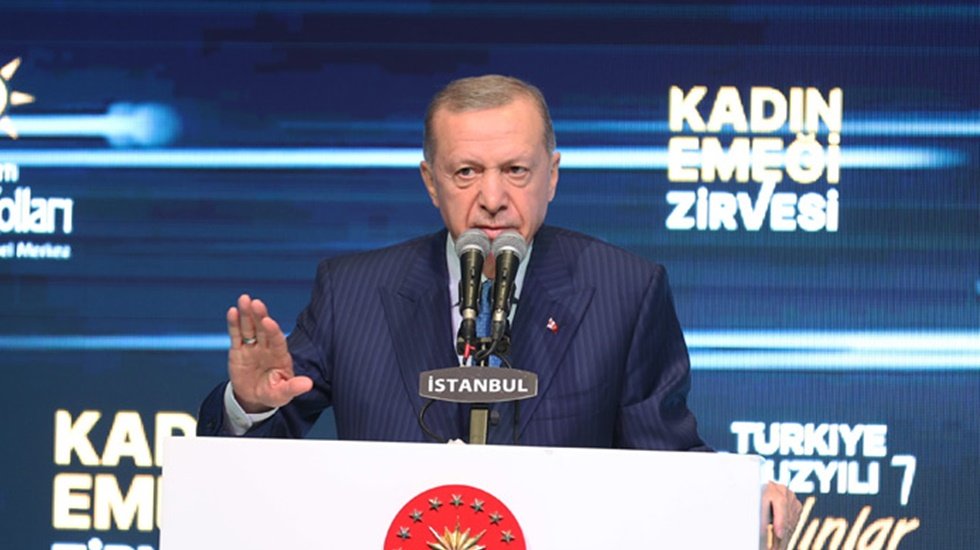 Erdoğan: "LGBT denen olay, bizim kitabımızda yok. CHP'nin ve yavru muhalefetin kitabında var"