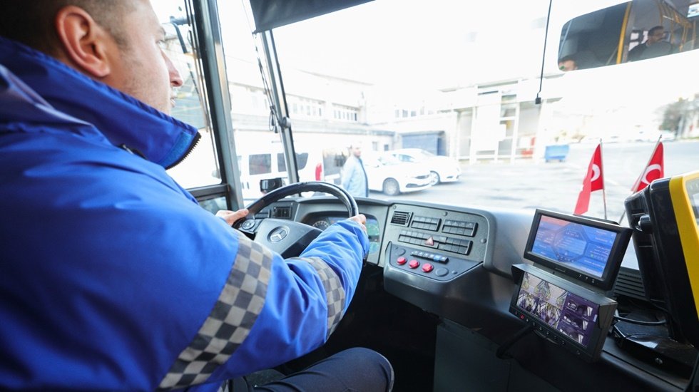İETT, otobüslerde güvenli ve konforlu yolculuk için dijital dönüşüm başlattı