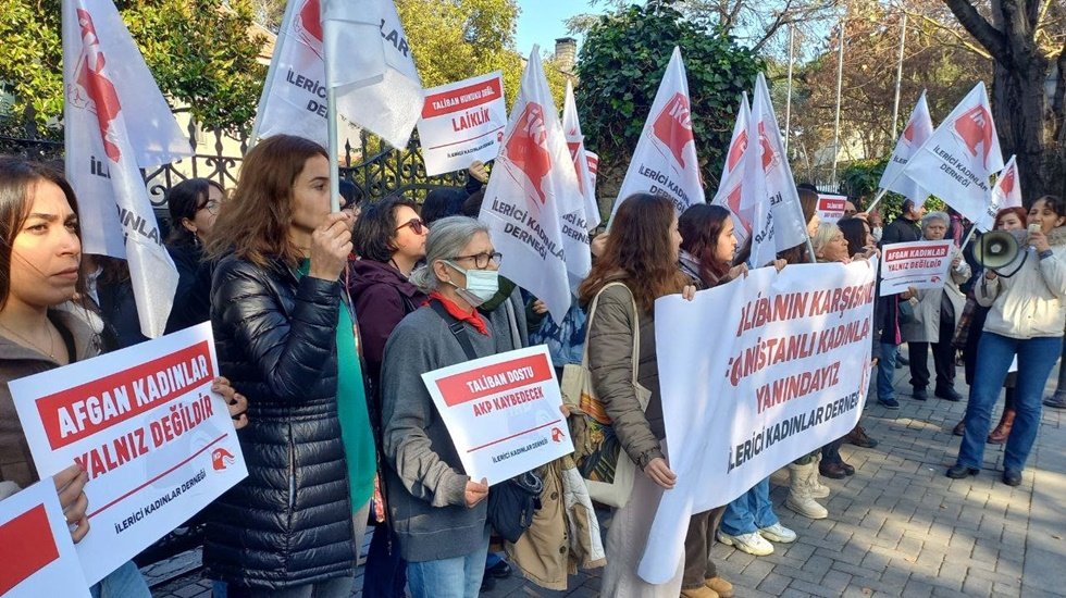 İKD'den Afganistanlı kadınlara destek eylemi...