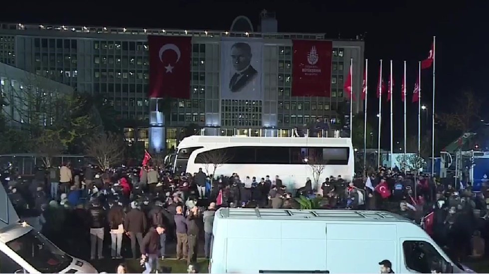İmamoğlu: &ldquo;Yarın &ccedil;oğalarak daha fazla birlikte olacağız&rdquo;