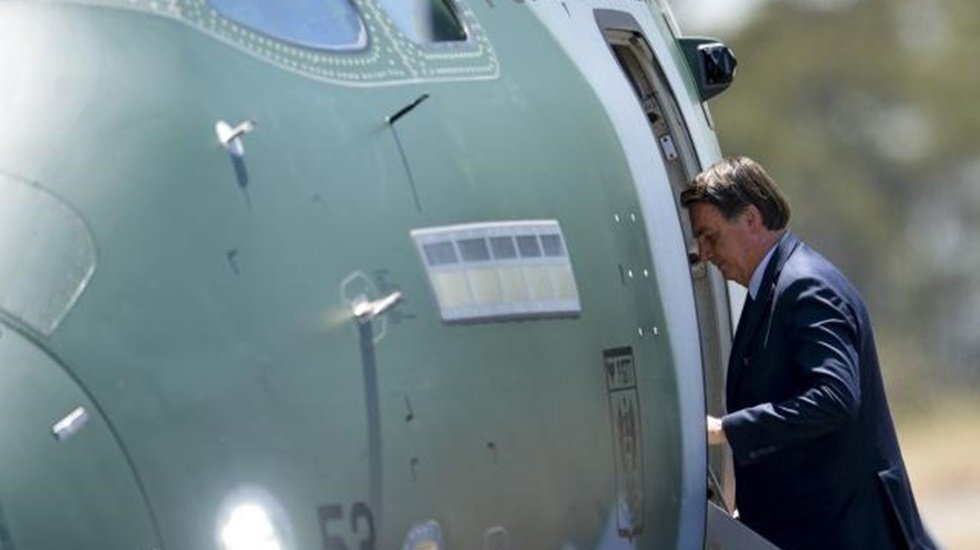 Jair Bolsonaro ülkeyi terk ett: Uçağı ABD yolunda