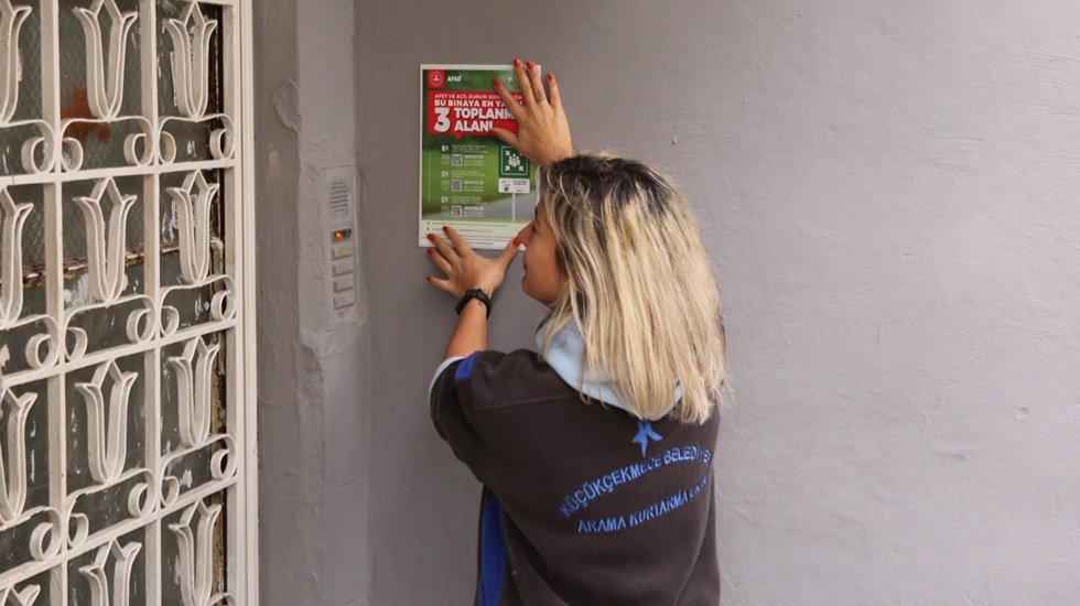 Küçükçekmece’de 41 bin binaya, alternatif acil toplanma alanı etiketi