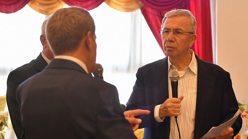 Mansur Yavaş: "Y&uuml;zy&uuml;ze olup sizlere de hesap verelim diye uğraşıyoruz"