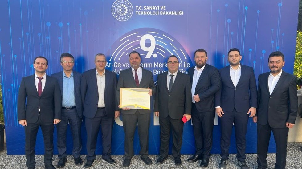 Metro istanbul Ar-Ge Merkezi için tescil belgesini aldı