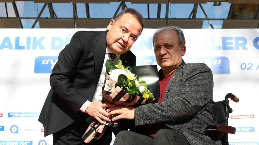 Sakatlar Derneği Başkanı Antalya B&uuml;y&uuml;kşehir Belediye Başkanına Danışman oldu&hellip;