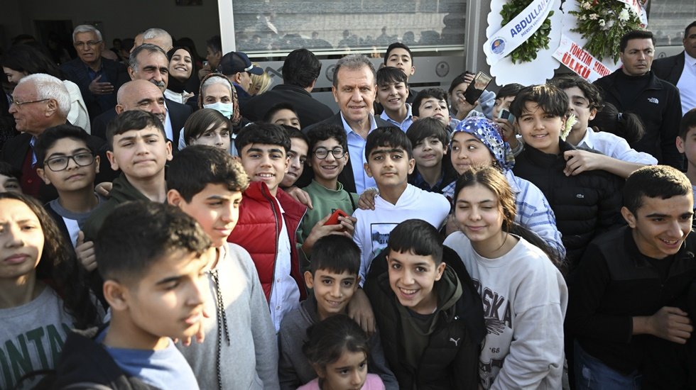 Se&ccedil;er: &ldquo;Ben kentin abisiysem; &ouml;nce kadınlara, &ccedil;ocuklara ve yaş almış yurttaşlara bakarım&rdquo;