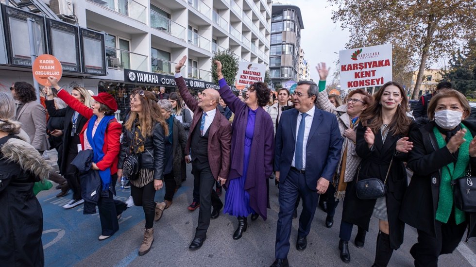 Soyer: &ldquo;Kadın-erkek birlikte m&uuml;cadele etmek durumundayız&rdquo;