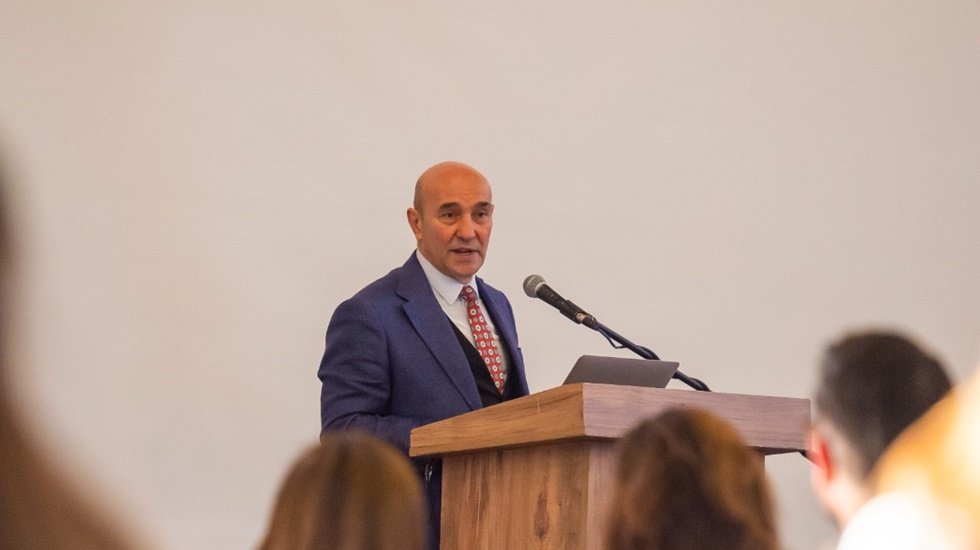 Soyer: &ldquo;Turizm k&uuml;resel barışa da hizmet ediyor&rdquo;