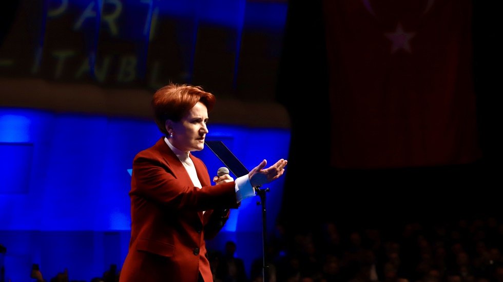 Akşener: &ldquo;Bir ay sonra t&uuml;m televizyonlar bizi konuşacak&rdquo;