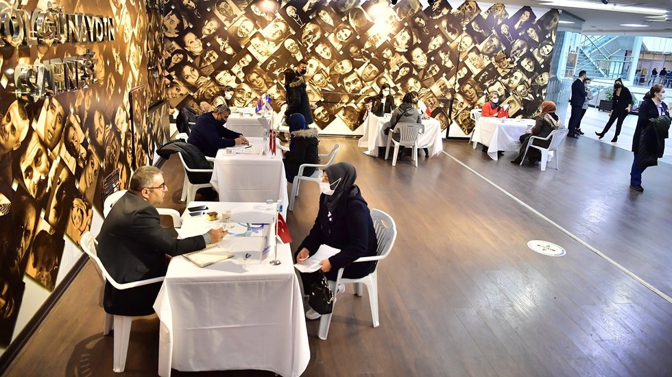 Beylikdüzü Belediyesi yüzlerce kişiye istihdam sağladı