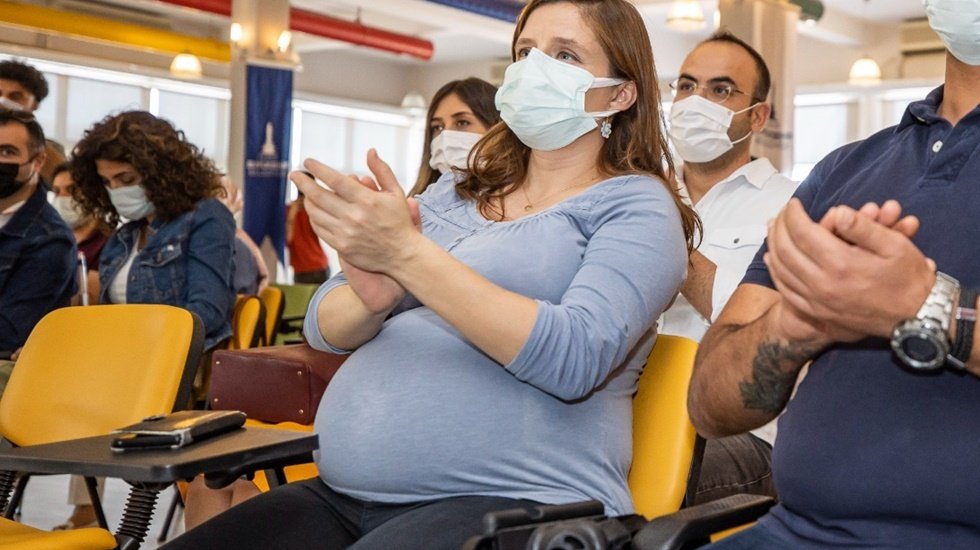 B&uuml;y&uuml;kşehir Belediyesi&rsquo;nden anne adaylarına beslenme paketi