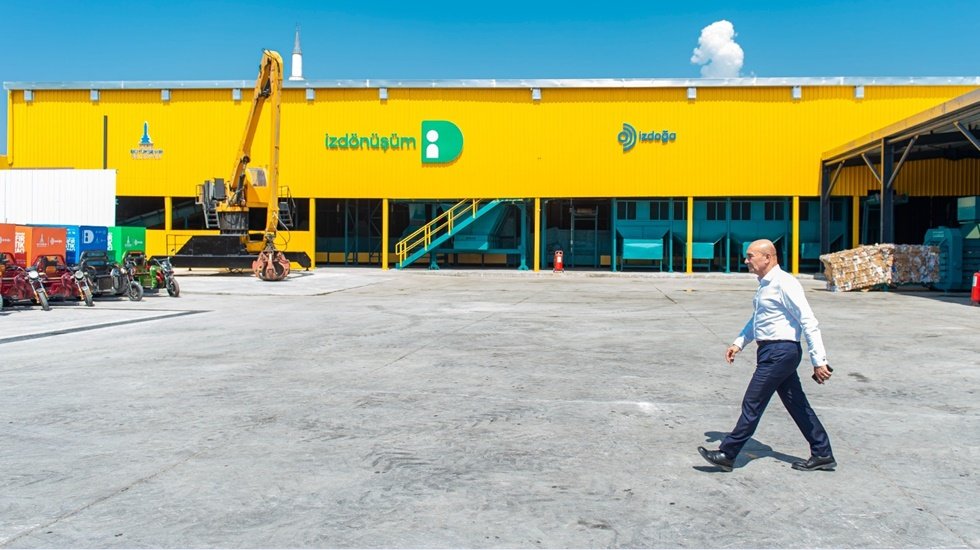 Ekonomik krize rağmen İzmir&rsquo;de bir yılda 10 milyar liranın &uuml;zerinde yatırım yapıldı