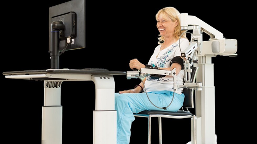 Felç sonrası robotik rehabilitasyon tedavisi iyileşme sürecini hızlandırıyor