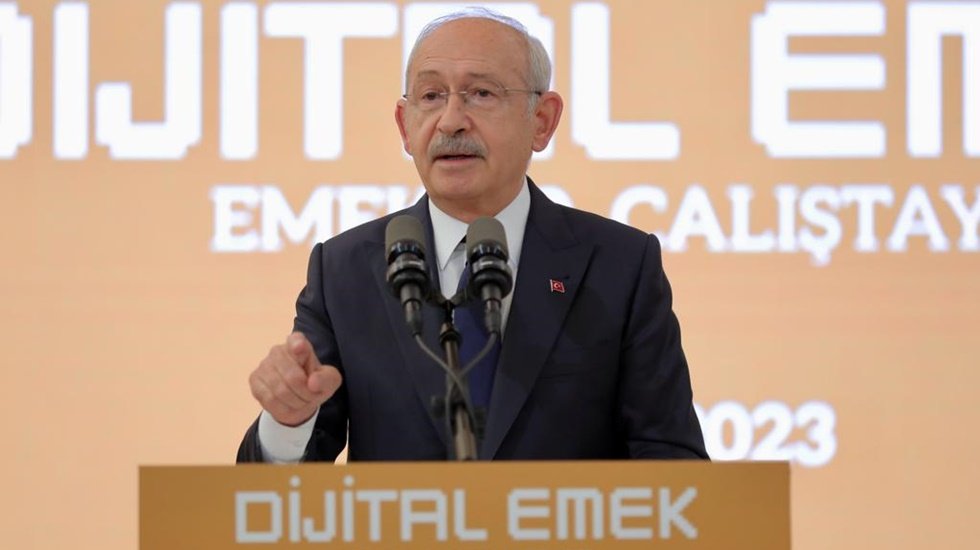 Kılı&ccedil;daroğlu &ldquo;İngiltere d&uuml;nyanın en iyi 20 &uuml;niversitesinden mezun olana, T&uuml;rkiye 400 bin dolara vatandaşlık veriyor&rdquo;