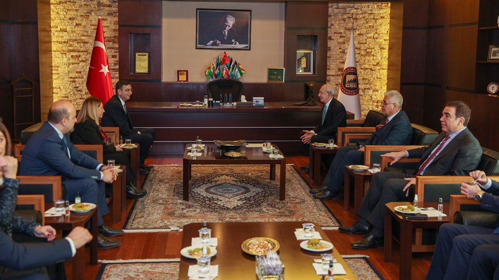 Kılı&ccedil;daroğlu: &ldquo;Saray'a hayatımda bir defa gittim&rdquo; dedi ve o g&uuml;n&uuml; anlattı