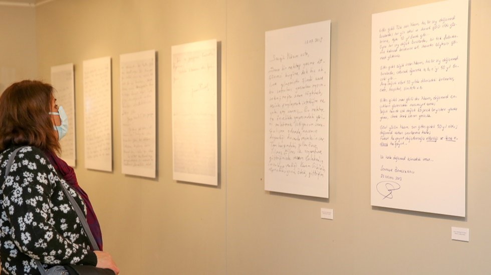 Nazım&rsquo;ın mezar taşına okunan mektuplar AKSM&rsquo;de