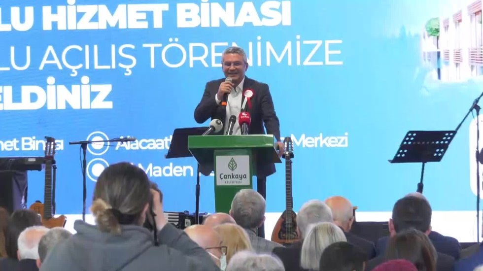 Salıcı: "Başkanımızın yapmış olduğu hizmetlere &ouml;yle bir alkış verelim ki saraydaki beyefendi de duyuversin"