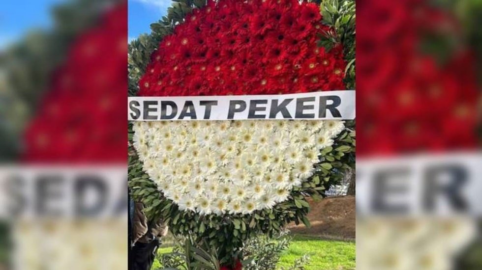 Sedat Peker, cenazeye &ccedil;elenk g&ouml;nderdi