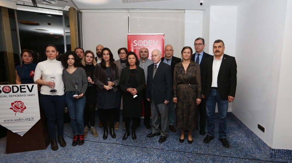 SODEV&rsquo;in  İnsan Hakları, Demokrasi, Barış ve Dayanışma&nbsp;&ouml;d&uuml;l&uuml; gezi eylemcilerine