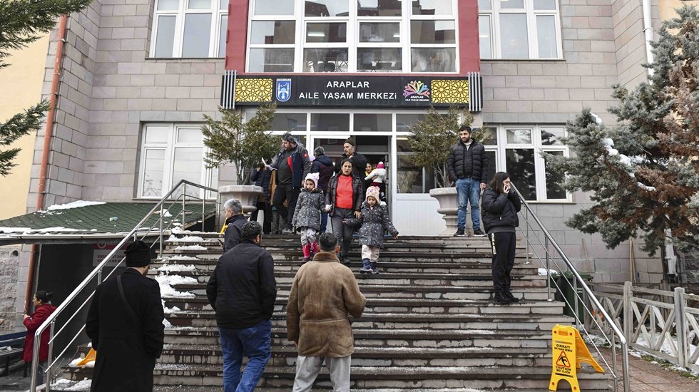 ABB 1538 afetzedeyi Ankara&rsquo;da ağırlamaya başladı