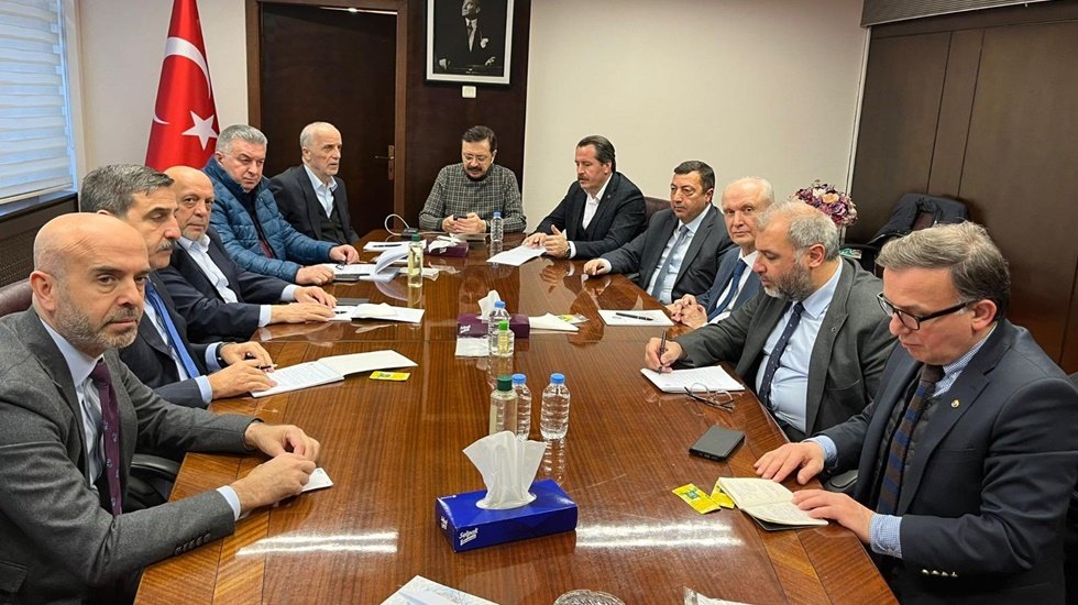 Acil yardımları g&ouml;r&uuml;şmek &uuml;zere meslek &ouml;rg&uuml;tleri toplandı
