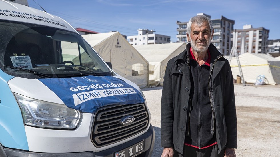 Adıyamanlı yurttaşlar: &ldquo;İzmir B&uuml;y&uuml;kşehir Belediyesi gelmeden &ouml;nce burası kabus yeriydi&rdquo;