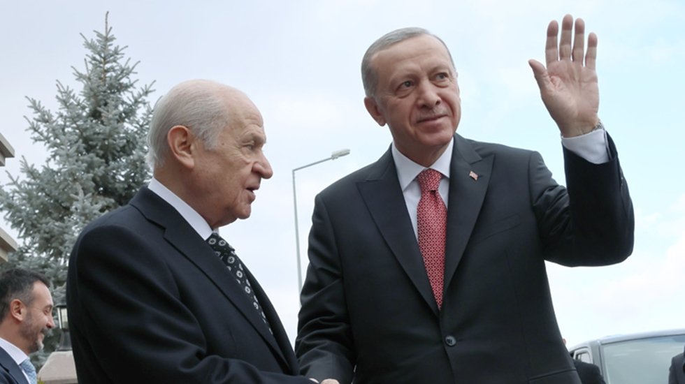 Muhalefet tartışa dursun AKP ve MHP, yerel se&ccedil;imler i&ccedil;in harekete ge&ccedil;ti...