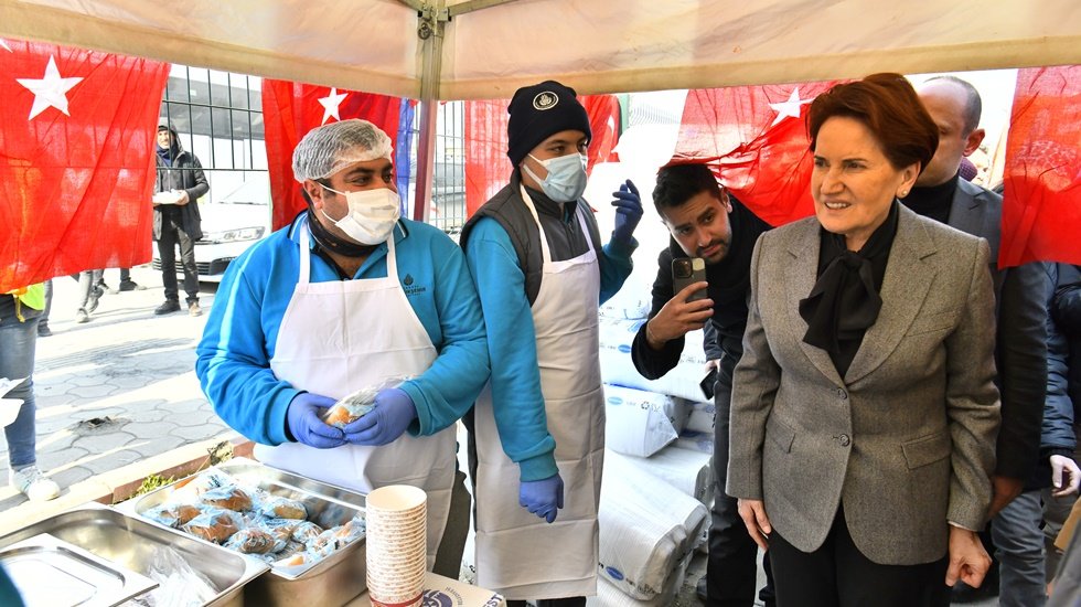 Akşener&rsquo;den salgın hastalık uyarısı: "Hawaii depreminde salgın hastalıklarda 22 bin kişi &ouml;ld&uuml;"