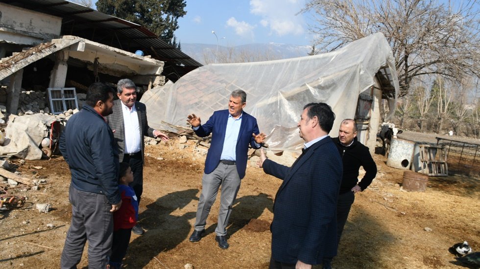 Asrın ihmaliyle enkaz altında kalan iktidar, salgında maske, depremde &ccedil;adır veremedi&hellip;