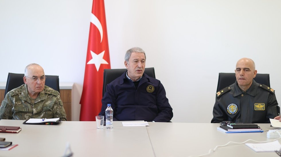 Bakan Akar duyurdu: 11 bin Mehmet&ccedil;iğe sıla izni...