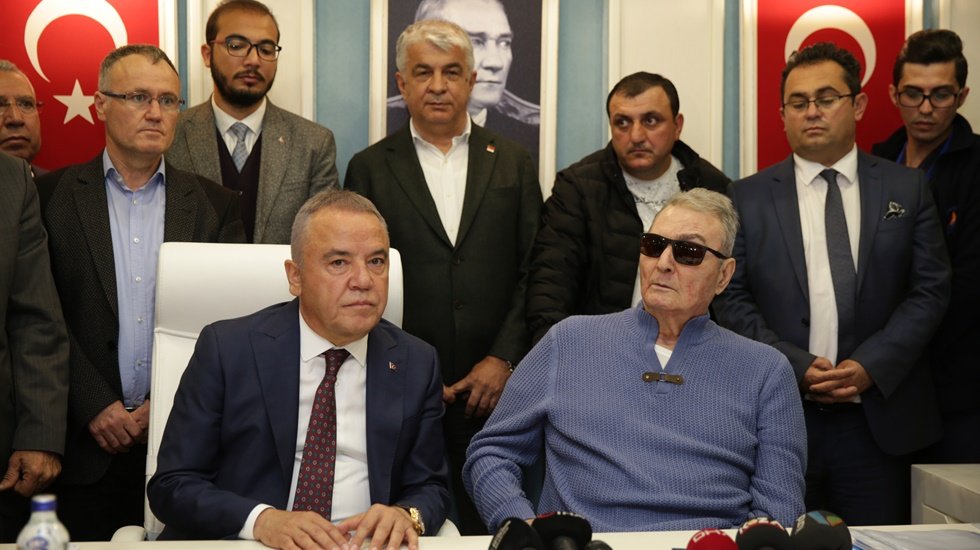 Başkan Böcek: ‘Çok üzgünüz, başımız sağ olsun’