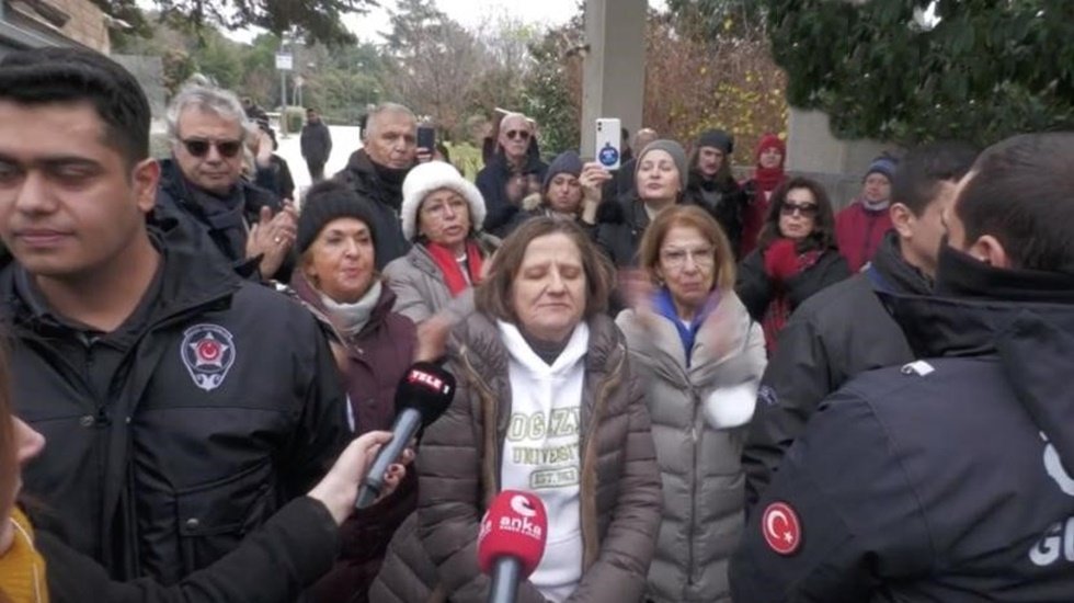 Boğazi&ccedil;i mezunları mahkeme kararına rağmen, bug&uuml;n de kamp&uuml;se alınmadı&hellip;
