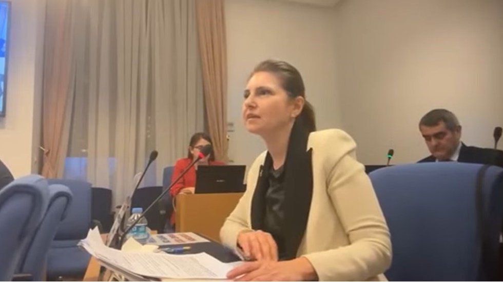CHP'li Emecan: "EYT&rsquo;de bir g&uuml;n farkla milyonlar haksızlığa uğratılıyor"