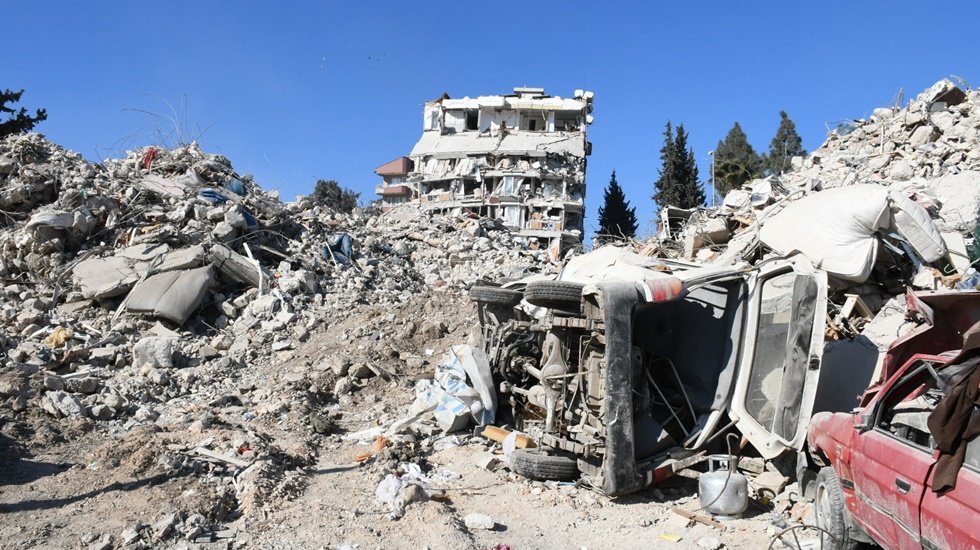 Deprem b&ouml;lgesine MTV muafiyetinde &lsquo;yabancı plaka&rsquo; ayrımcılığı meclis g&uuml;ndemine taşındı