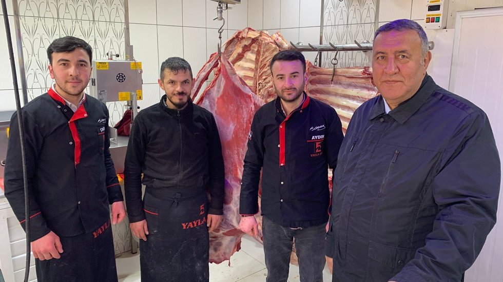 Deprem felaket getirdi. Kiralar u&ccedil;tu. Et dar gelirli i&ccedil;in seyirlik hale gelirken h&uuml;k&uuml;met aciz kaldı!