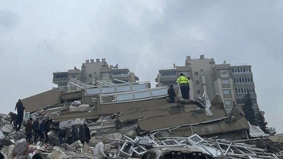 Uzmanlar &ouml;nlem i&ccedil;in uyarıyor: Depremin şakası yok