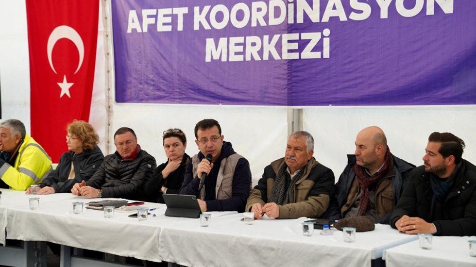 İmamoğlu: Ger&ccedil;ek anlamda bir deprem seferberliğine de ihtiyacımız vardır.